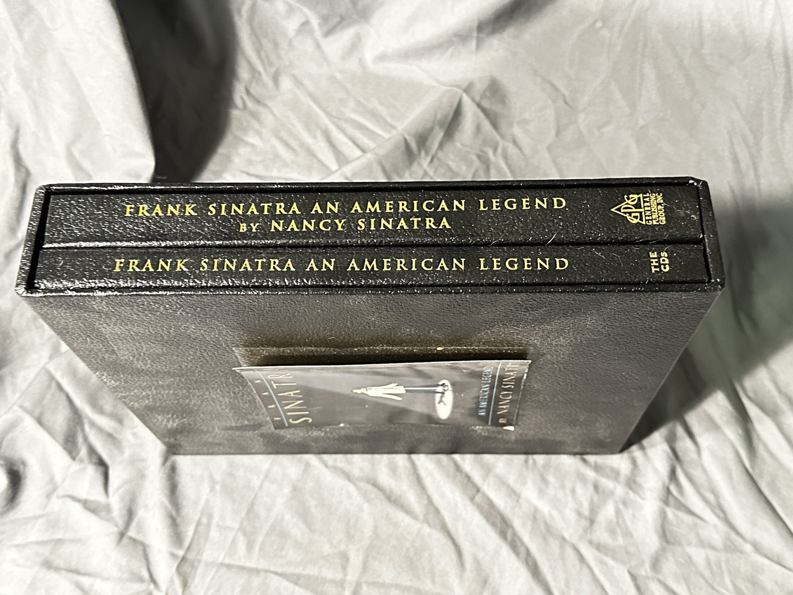 Frank Sinatra, An American Legend by Nancy Sinatra - Book and DVD Set